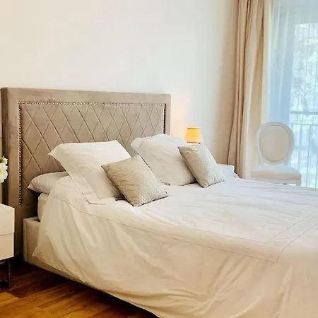 Apartament Luxieux Trocadero Tour Eiffel 90 M2 *
